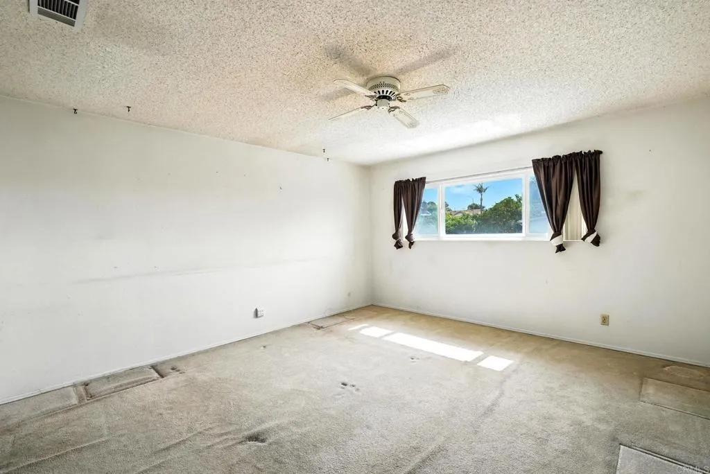 https://cdn.realtyfeed.com/cdn/127/306494754/8fbdf5e7cca21775f0f3b6c080e78ace.webp