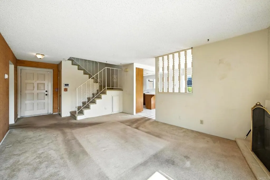 https://cdn.realtyfeed.com/cdn/127/306494754/b8a219e60fd65e98cd36a41f67b6124d.webp