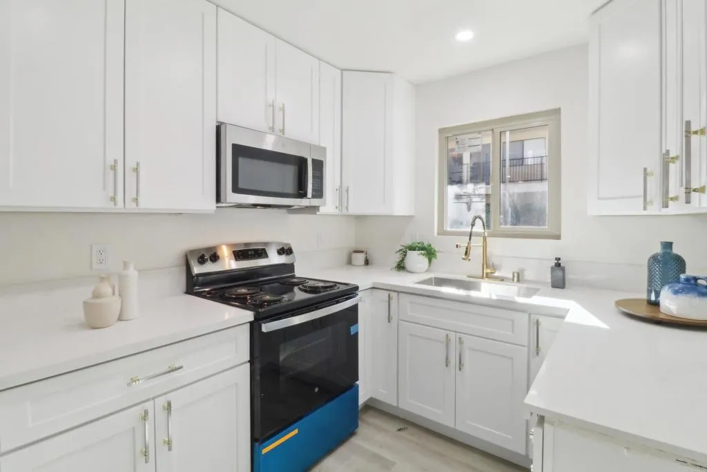 Photo #2: PTP2505407 Listing 