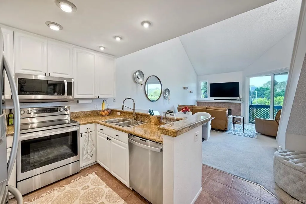 Photo #5: PTP2505411 Listing 