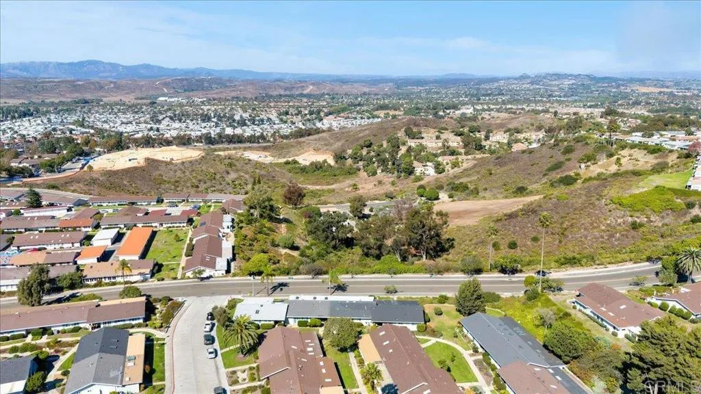 Photo #6: PTP2505412 Listing 