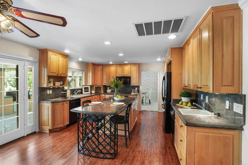 https://cdn.realtyfeed.com/cdn/127/306495051/6fd5da8b1424d88b4e2a5c492d286697.webp