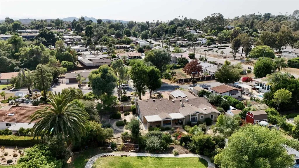 https://cdn.realtyfeed.com/cdn/127/306495051/780bd41856e6a11b974b52600ca2332a.webp
