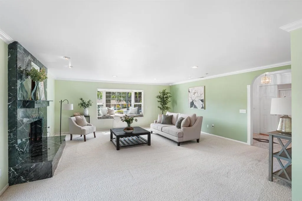 https://cdn.realtyfeed.com/cdn/127/306495051/a651a4d3d4622f8ed97493bc23072974.webp