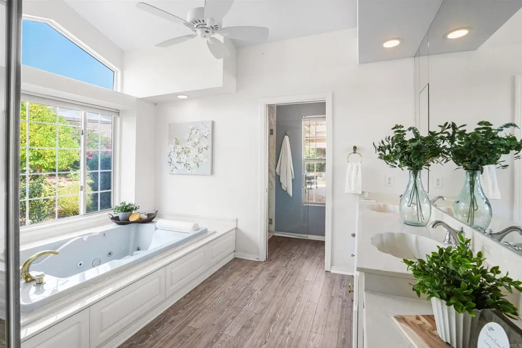 https://cdn.realtyfeed.com/cdn/127/306495051/ddd1bdb9767503481ed1d917942b0340.webp