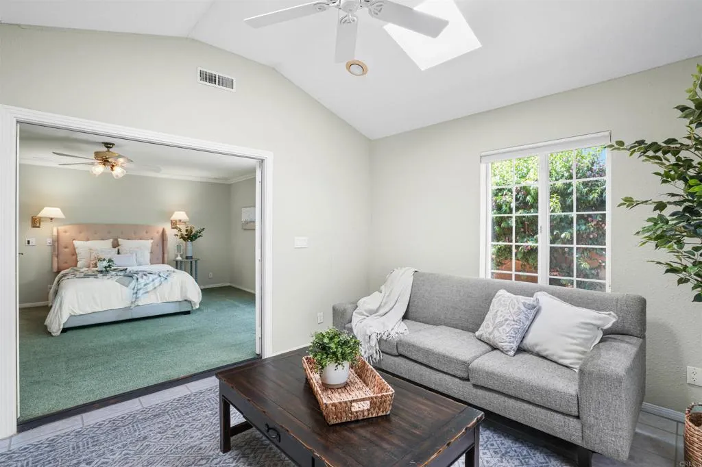 https://cdn.realtyfeed.com/cdn/127/306495051/e17fe83706d34233ee901d7551839eff.webp