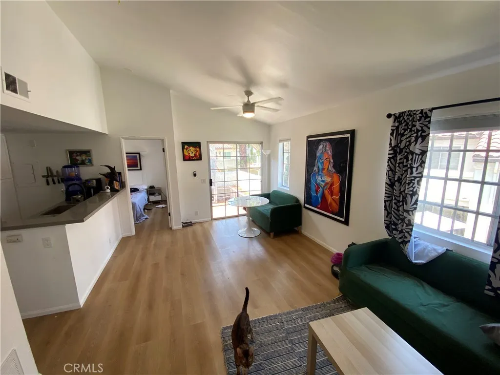 Photo #4: PW25160755 Listing 