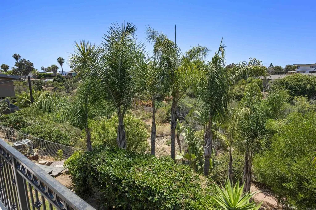 https://cdn.realtyfeed.com/cdn/127/306495068/594190f228f80ab16e20c5d06181f4ec.webp