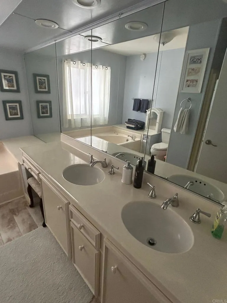 https://cdn.realtyfeed.com/cdn/127/306495093/5ec466164b11ad39bb89ad31f43720bd.webp