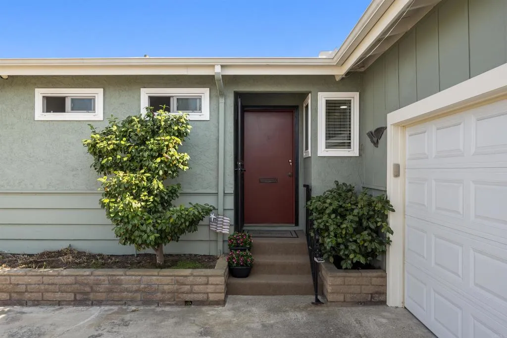 https://cdn.realtyfeed.com/cdn/127/306495121/5f6e2f6911ba24d6d417b65461866a98.webp