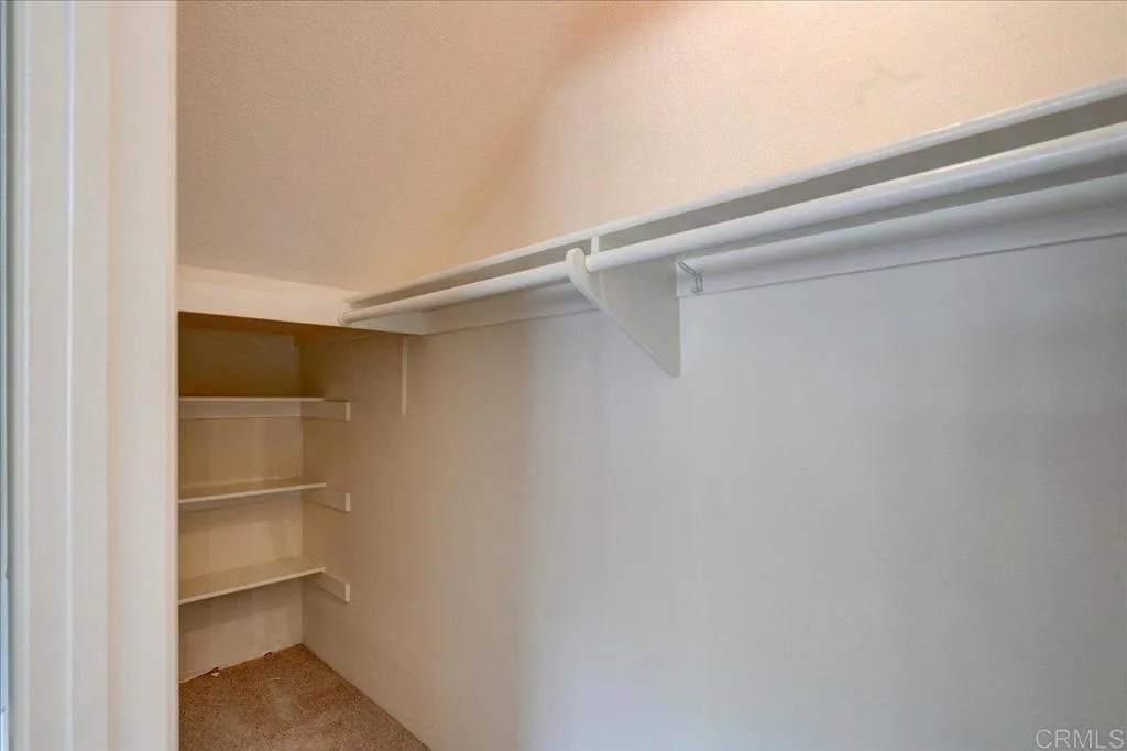 https://cdn.realtyfeed.com/cdn/127/306495140/1da489f60c7928ec6b8a1a8c46dd7450.webp