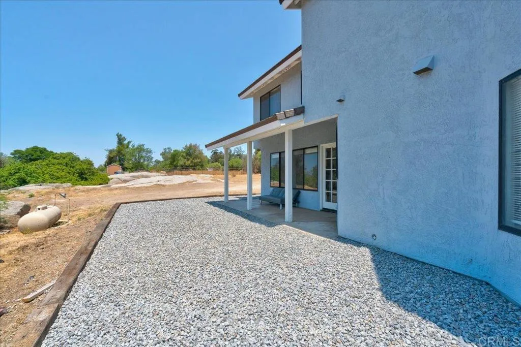 https://cdn.realtyfeed.com/cdn/127/306495140/67ff266979cebd5cbfc86e7b5e0c37b8.webp