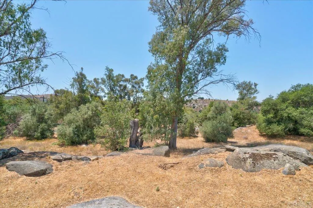 https://cdn.realtyfeed.com/cdn/127/306495140/7238e0b4a92c2eebdf270dedad1f09a3.webp
