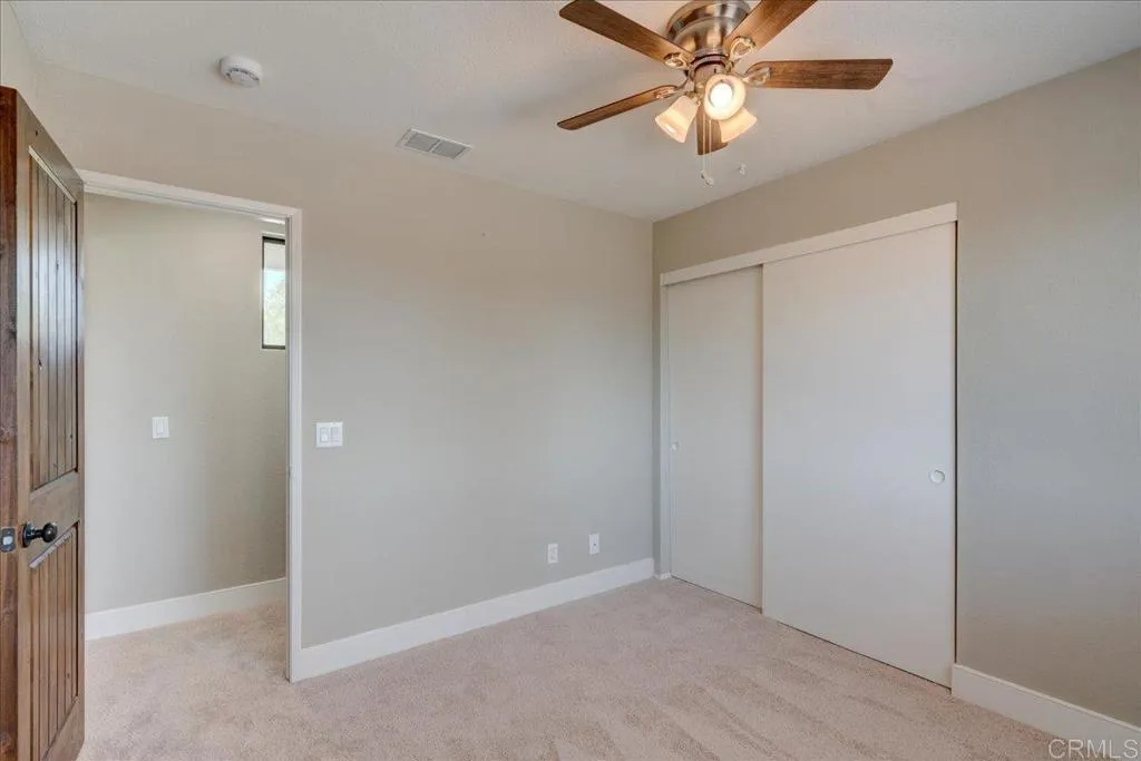 https://cdn.realtyfeed.com/cdn/127/306495140/8187f145713e9db7d1abc7d8c3ebff80.webp