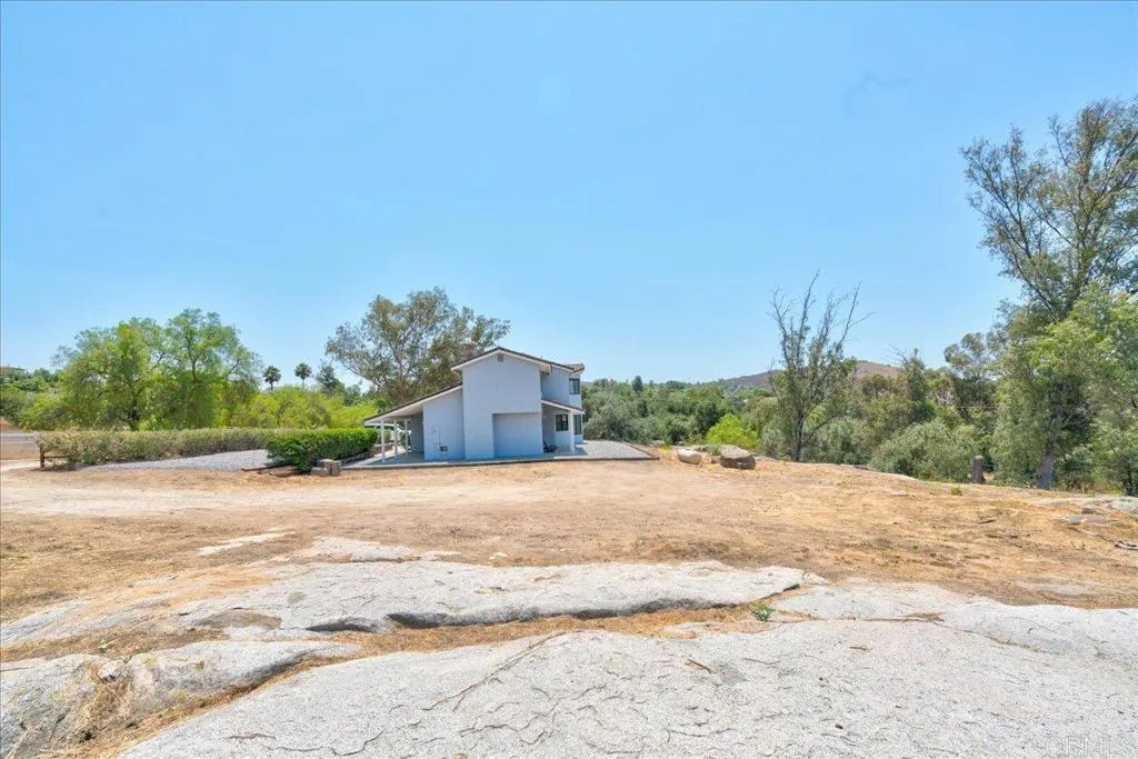 https://cdn.realtyfeed.com/cdn/127/306495140/c896f84d0cad6de05344cda0e1aa60da.webp