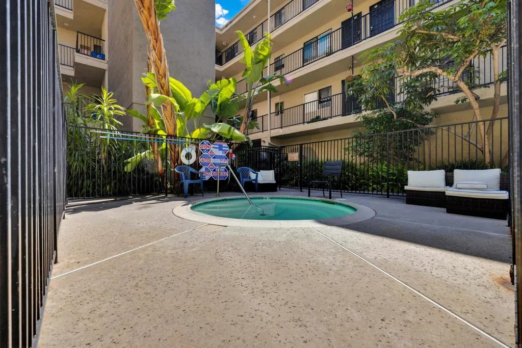 Photo #36: PTP2505429 Listing: Photo #36