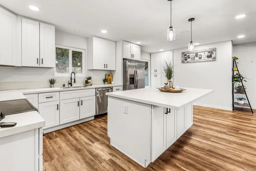 https://cdn.realtyfeed.com/cdn/127/306495175/dfd712f474edf2287b39ec7d98631e38.webp