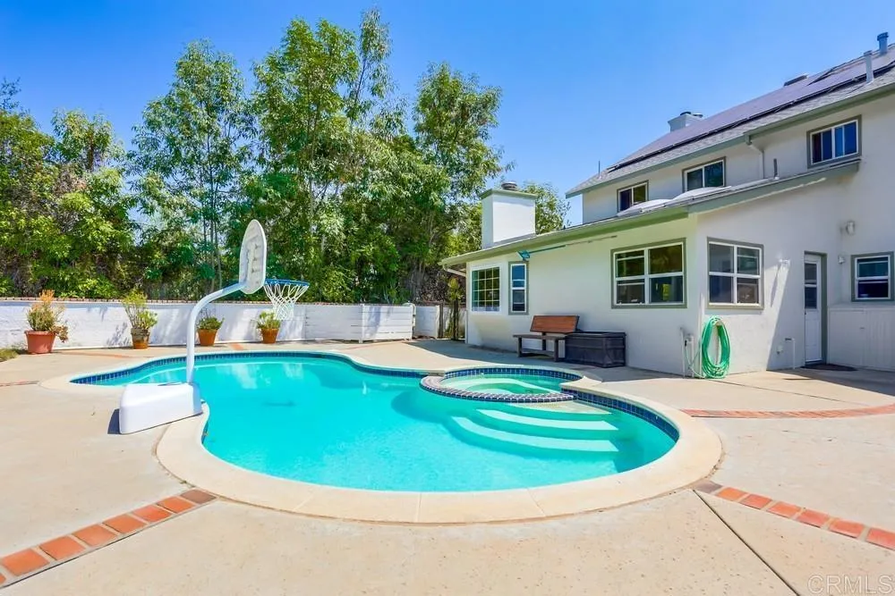 https://cdn.realtyfeed.com/cdn/127/306495178/82ab6235807ff419a29617e4cff72108.webp