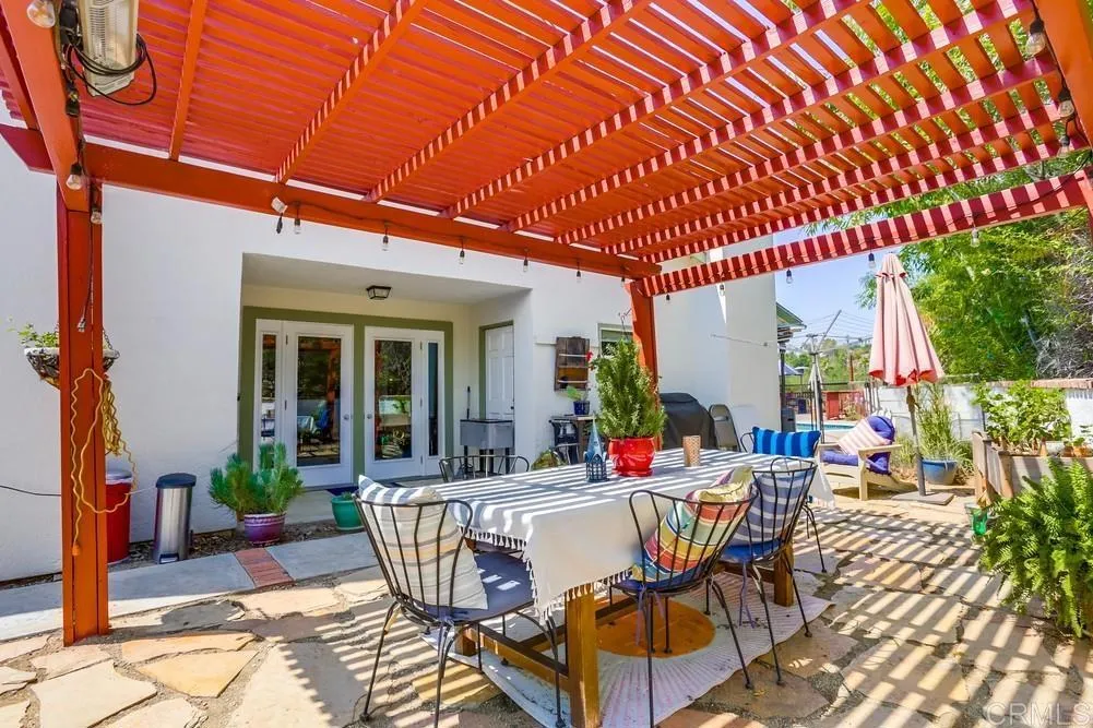 https://cdn.realtyfeed.com/cdn/127/306495178/e4505af2faa5fea2822106f452a3c772.webp