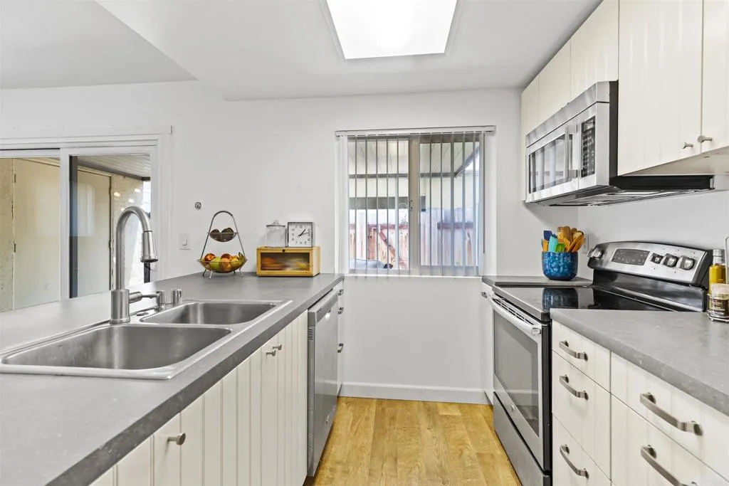 https://cdn.realtyfeed.com/cdn/127/306495204/2df5979f2b6d044106bf90faf622bd91.webp