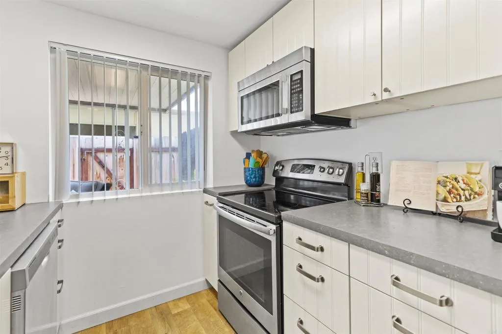 https://cdn.realtyfeed.com/cdn/127/306495204/a7a8277264172a7d64aa3eeba7c70cba.webp