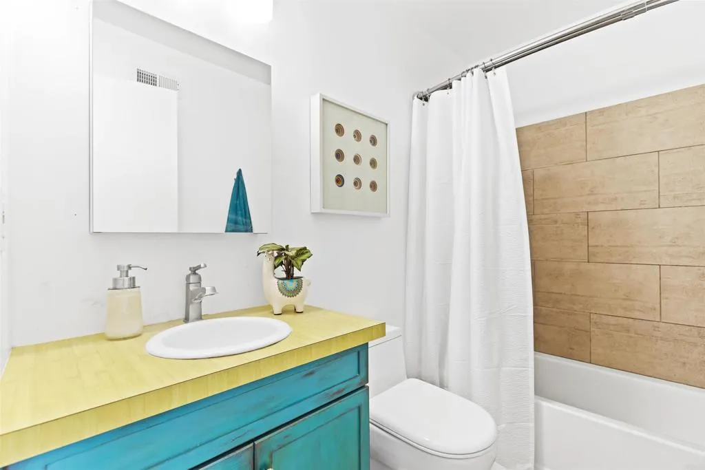 https://cdn.realtyfeed.com/cdn/127/306495204/eb6dd69e594f0cbab3719c192548f441.webp