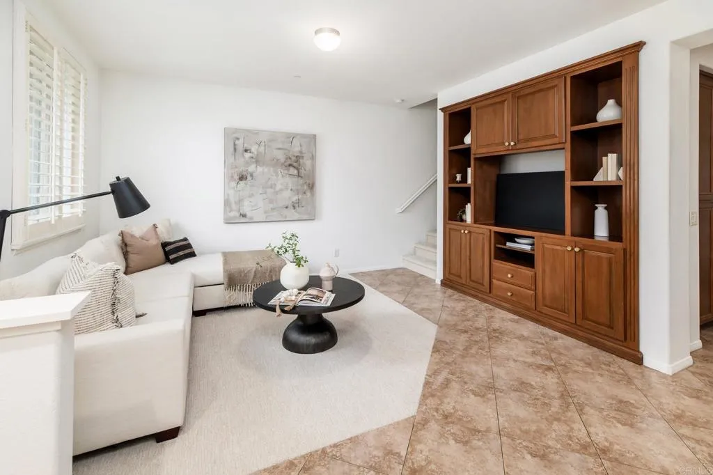 Photo #2: NDP2507056 Listing 