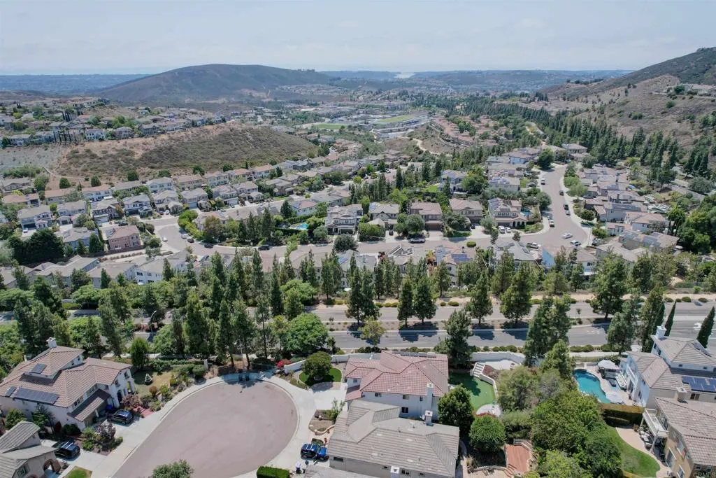 https://cdn.realtyfeed.com/cdn/127/306495218/2e7e03f85857ab940f9a485ab7b76991.webp