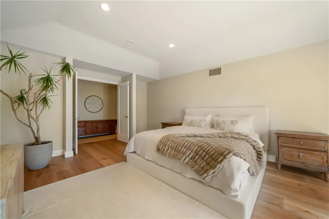 https://cdn.realtyfeed.com/cdn/127/306495251/42fbf539707fec8d6c7b48a7df662dab.webp