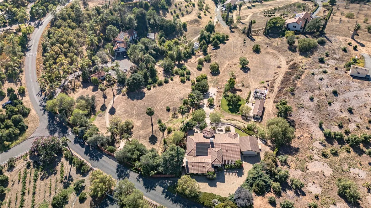 https://cdn.realtyfeed.com/cdn/127/306495251/b7ee7fccae7412a08e9a2a2efe5b652e.webp
