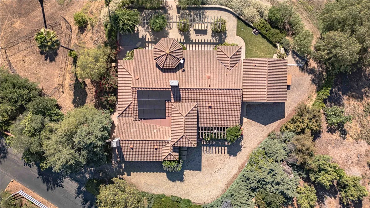 https://cdn.realtyfeed.com/cdn/127/306495251/c5f8f928d03c60bc256de834d93ed36a.webp