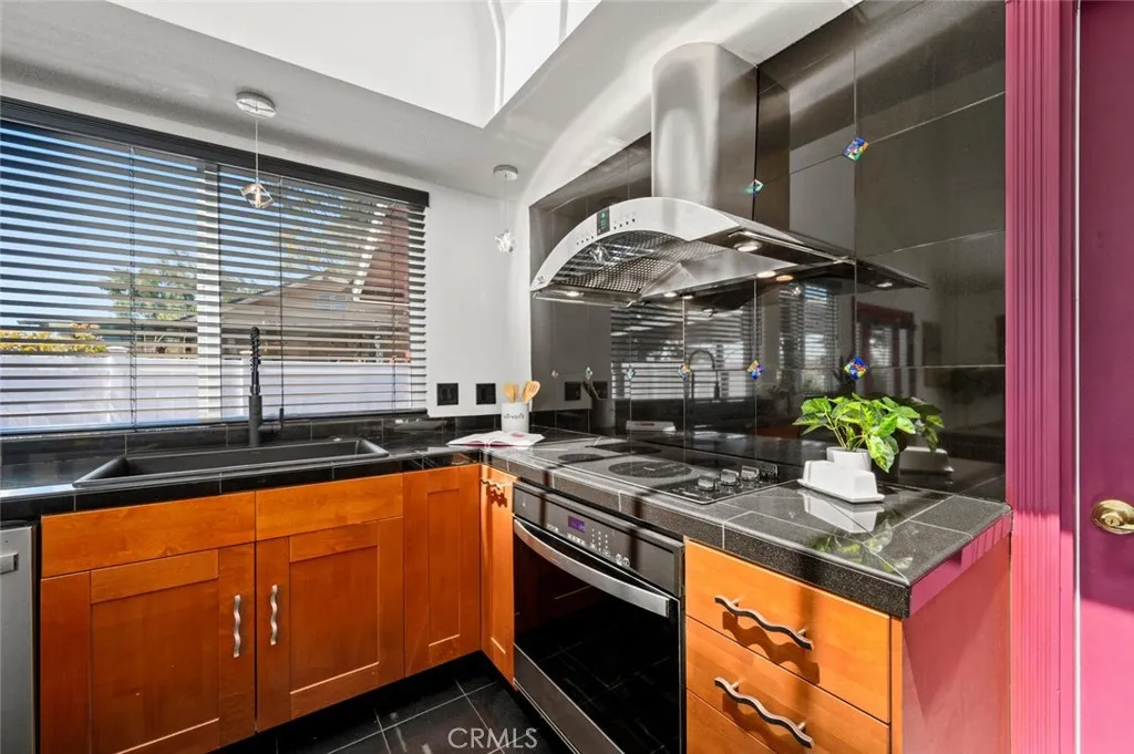 https://cdn.realtyfeed.com/cdn/127/306495280/0afc0816b4dd5549cde5e7084c2fa891.webp