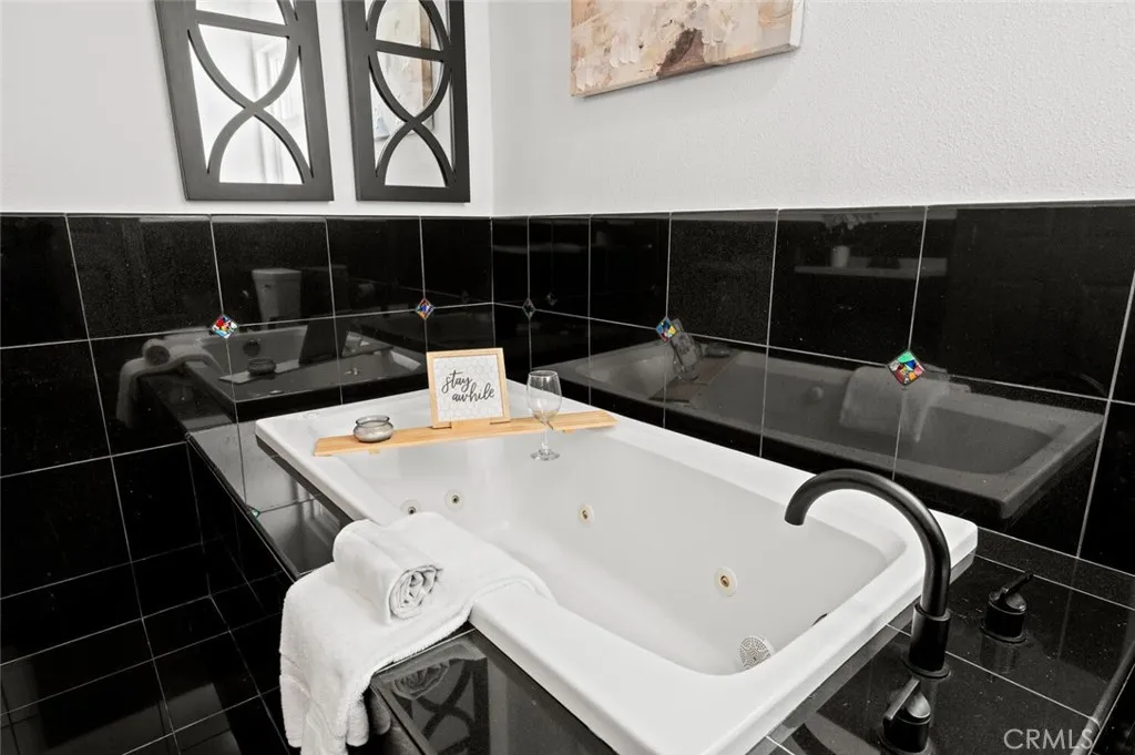 https://cdn.realtyfeed.com/cdn/127/306495280/b170b101497ad681f72c62dcf583c9df.webp