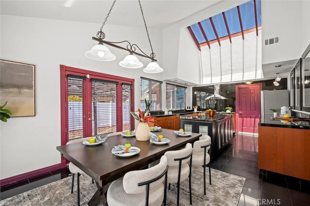 https://cdn.realtyfeed.com/cdn/127/306495280/fbcd25da0e098b7e8c5b89e3f46b0cdc.webp