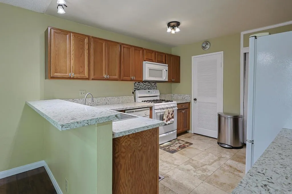 Photo #9: PTP2505438 Listing: Photo #9
