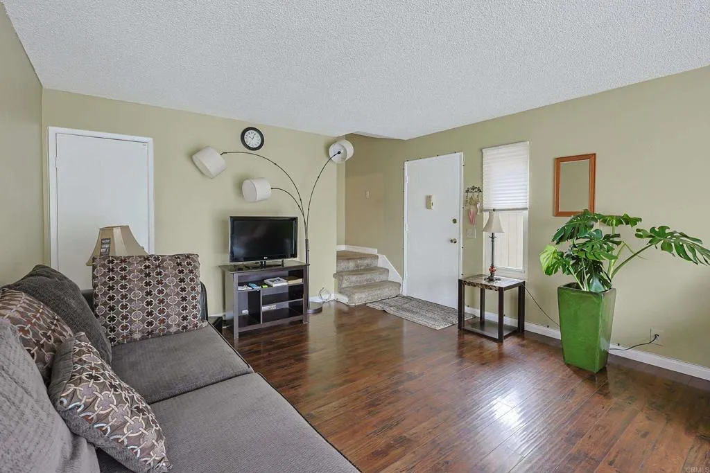 Photo #4: PTP2505438 Listing 