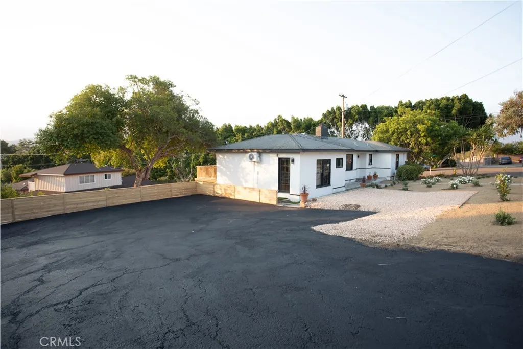 https://cdn.realtyfeed.com/cdn/127/306495350/bca739e0643aa53dd5e72dea36dfd889.webp