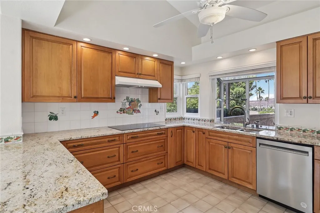 Photo #21: PV25160830 Listing: Photo #21
