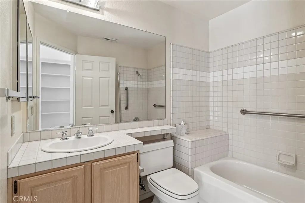 Photo #27: PV25160830 Listing: Photo #27