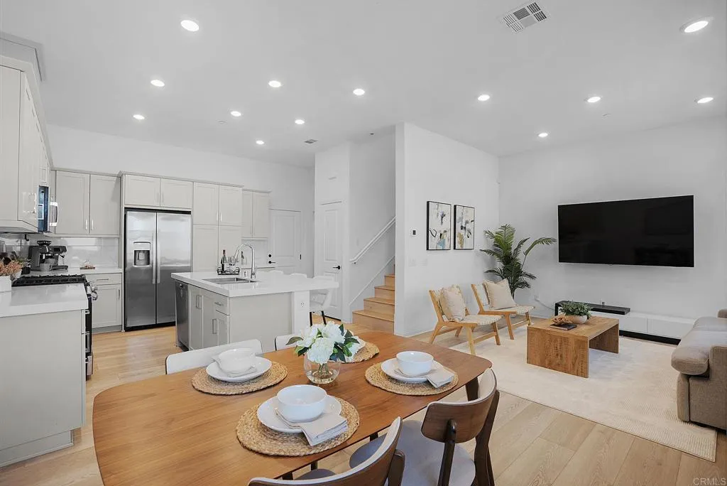 Photo #6: PTP2505439 Listing 