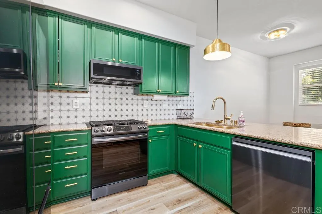 Photo #4: PTP2505441 Listing 