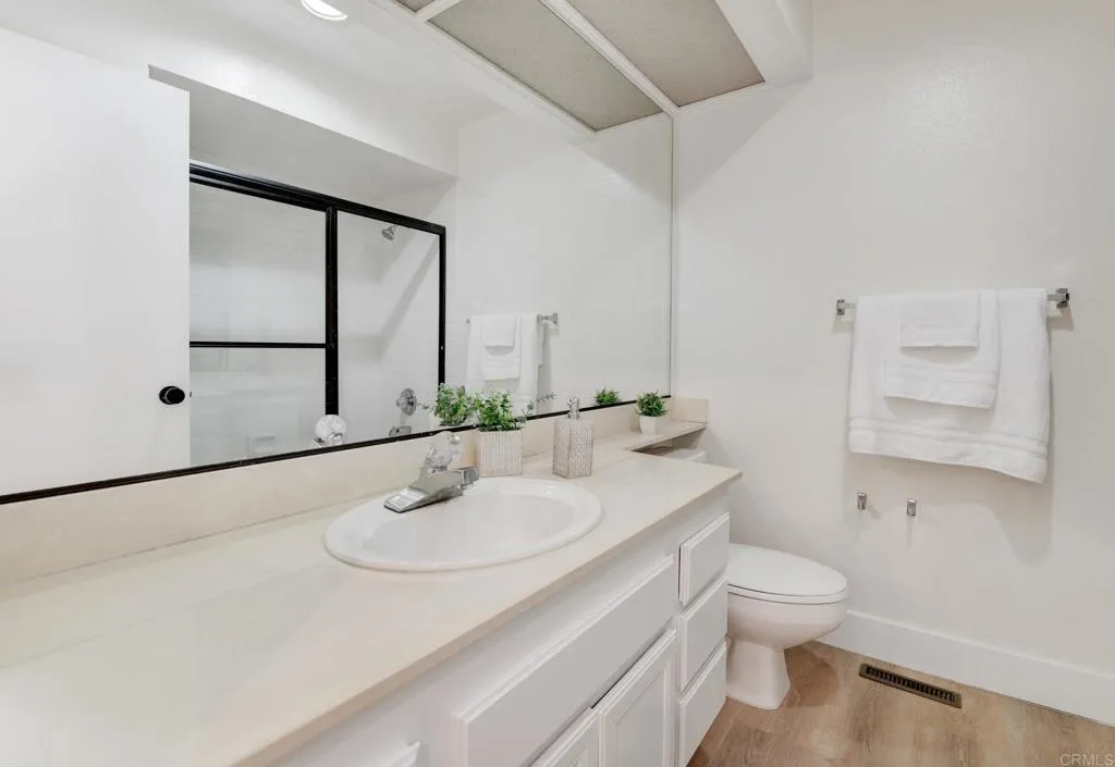 Photo #11: PTP2505445 Listing: Photo #11