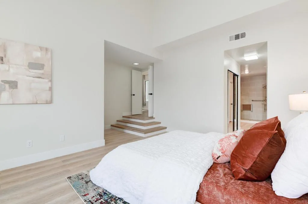 Photo #8: PTP2505445 Listing: Photo #8