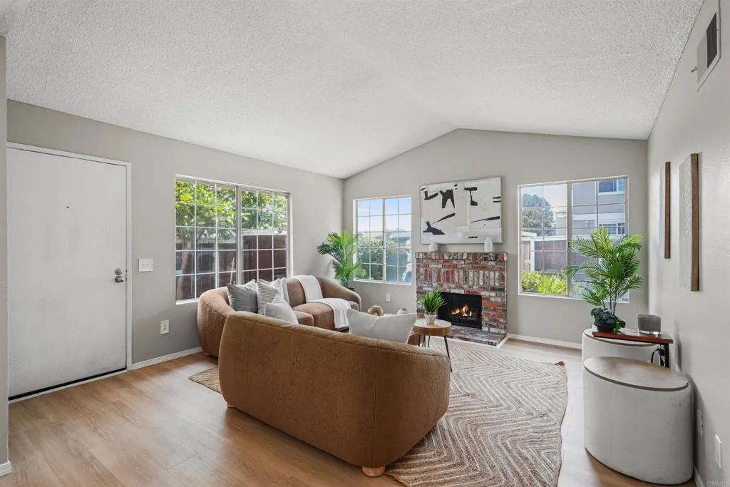 Photo #5: PTP2505450 Listing 