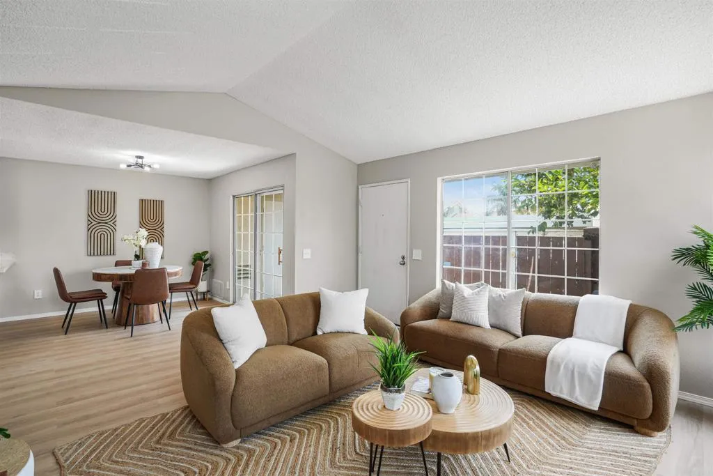 Photo #8: PTP2505450 Listing: Photo #8