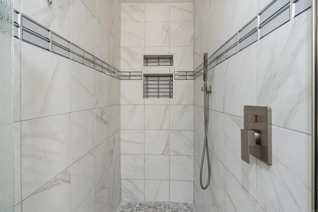 Photo #14: PTP2505450 Listing: Photo #14