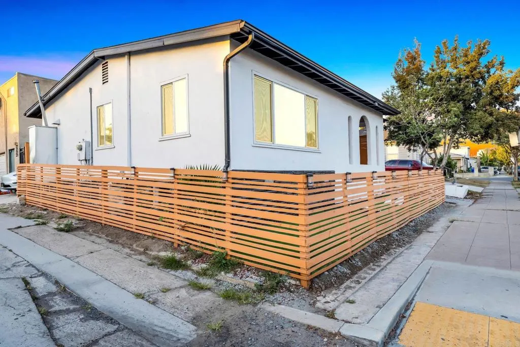 https://cdn.realtyfeed.com/cdn/127/306495769/40fa6f48486bcd756dbcef27cb136cf9.webp