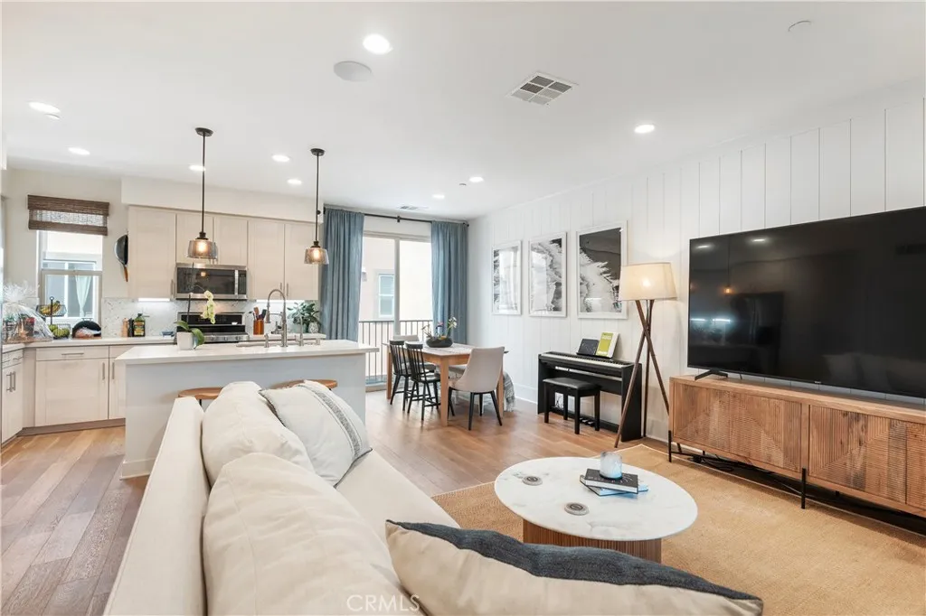 Photo #4: SW25160840 Listing 