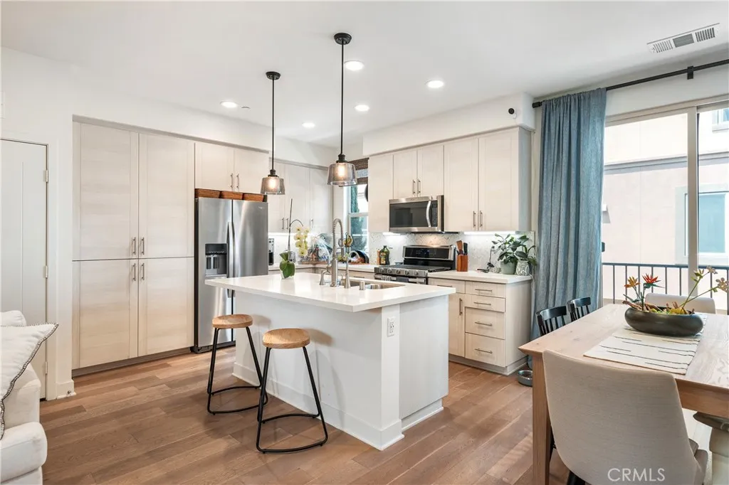 Photo #6: SW25160840 Listing 