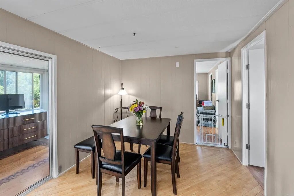 https://cdn.realtyfeed.com/cdn/127/306495983/e581c82b9a6eb0185a73cef821df5d78.webp